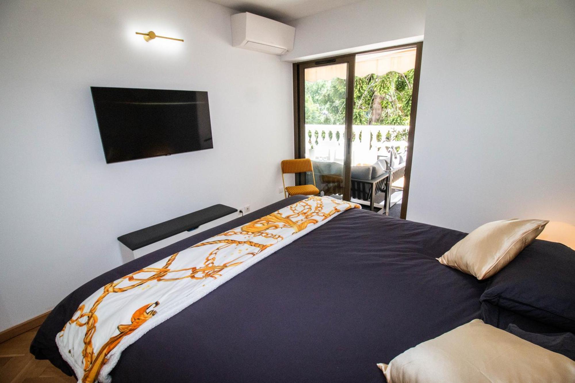 Appartement Calme Absolu, Elegant Et Arbore Avec Piscine Cannes