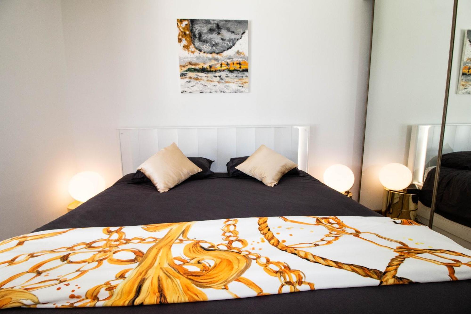 Calme Absolu, Elegant Et Arbore Avec Piscine Appartement Cannes