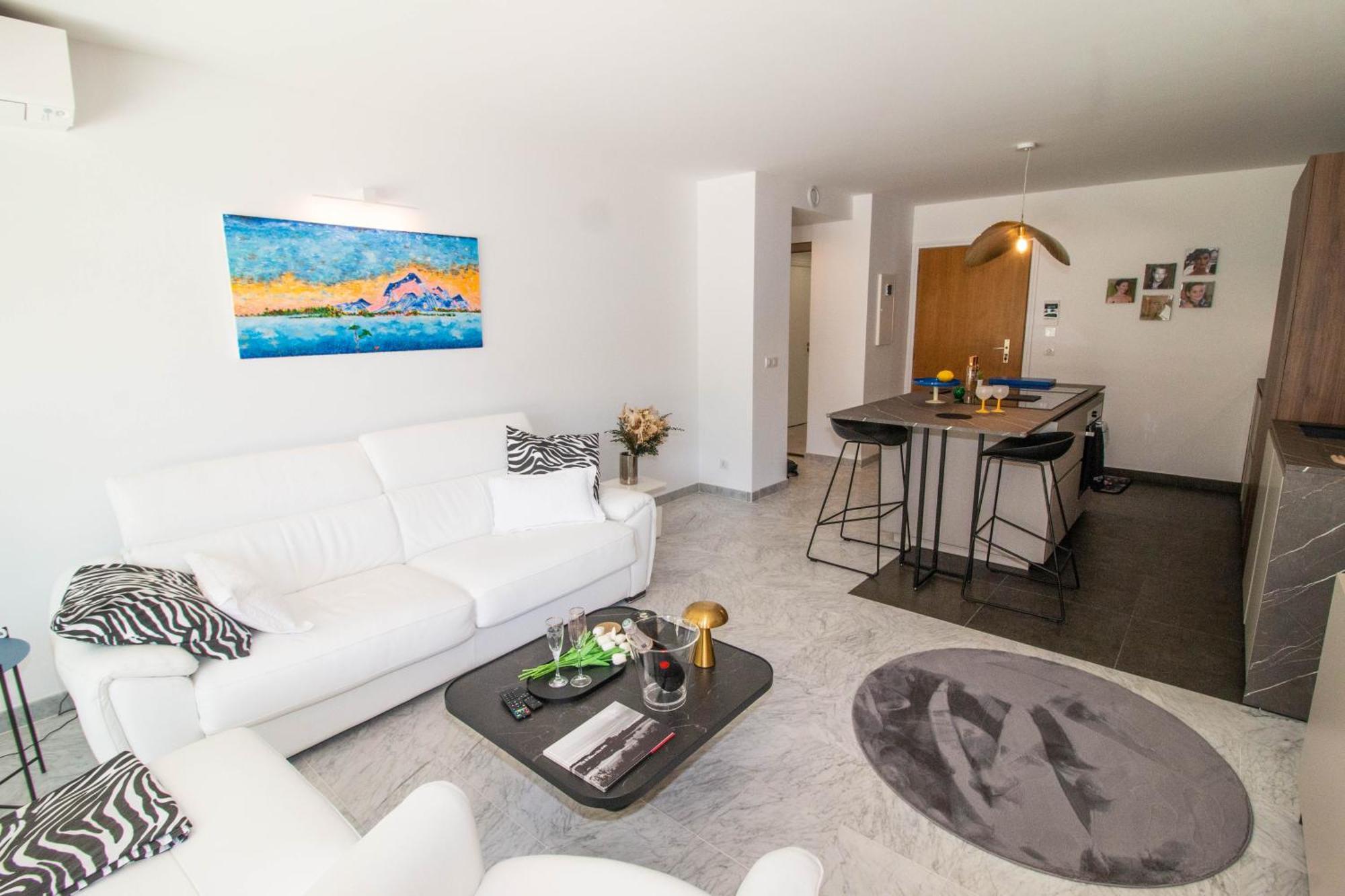 Calme Absolu, Elegant Et Arbore Avec Piscine Appartement *