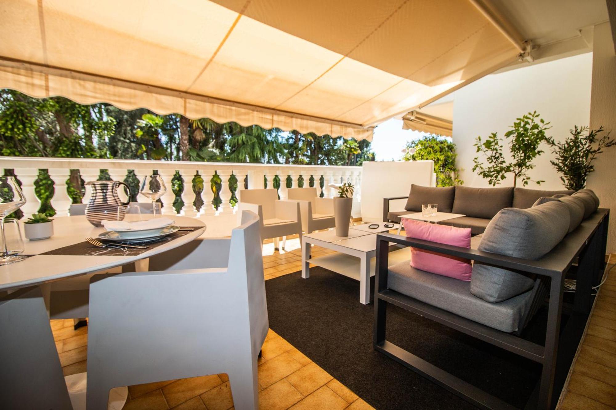 Calme Absolu, Elegant Et Arbore Avec Piscine * Cannes